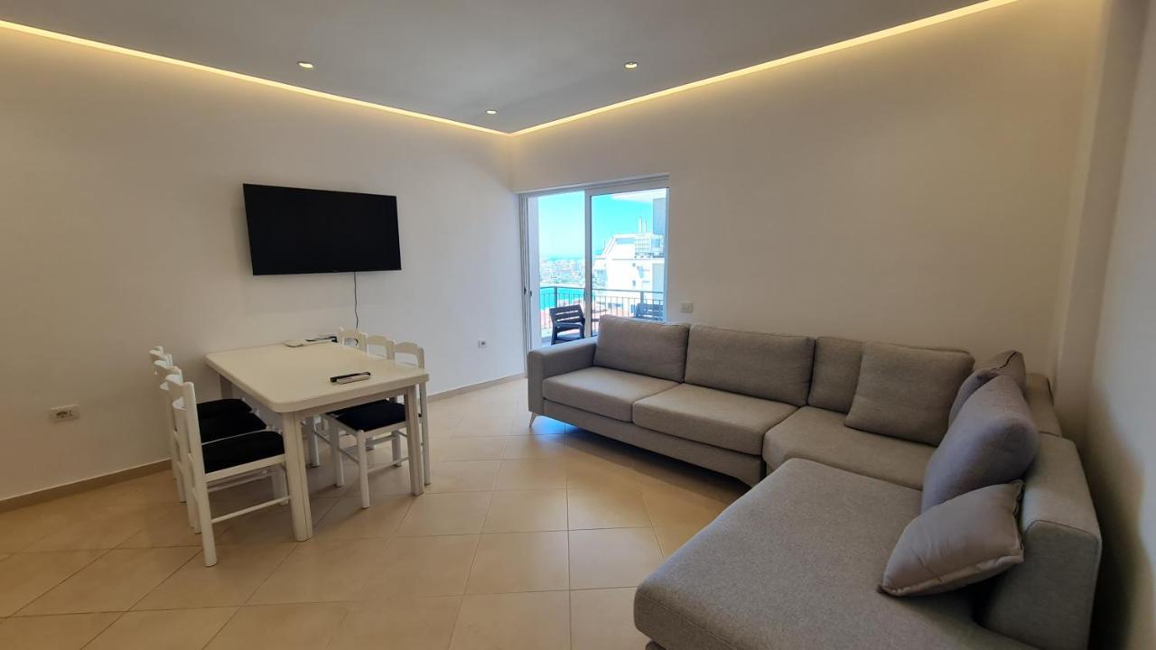 Sea And City View Apartment Sarandë Esterno foto