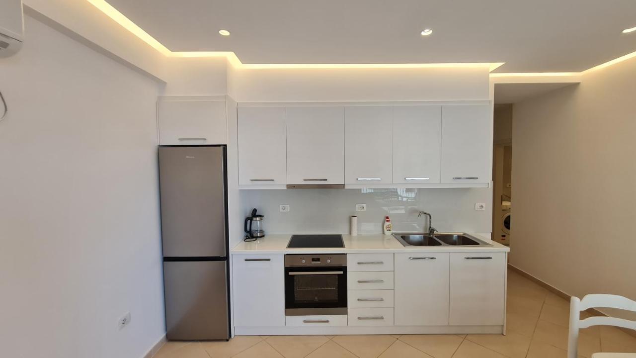 Sea And City View Apartment Sarandë Esterno foto